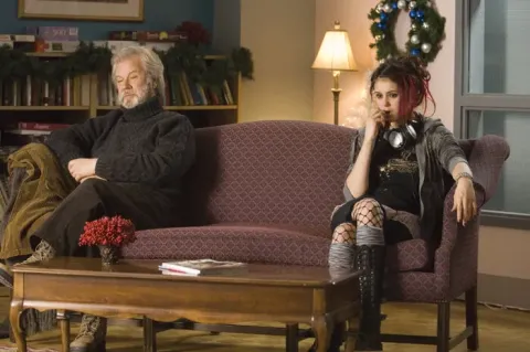 Кадр из фильма Вдали от неё