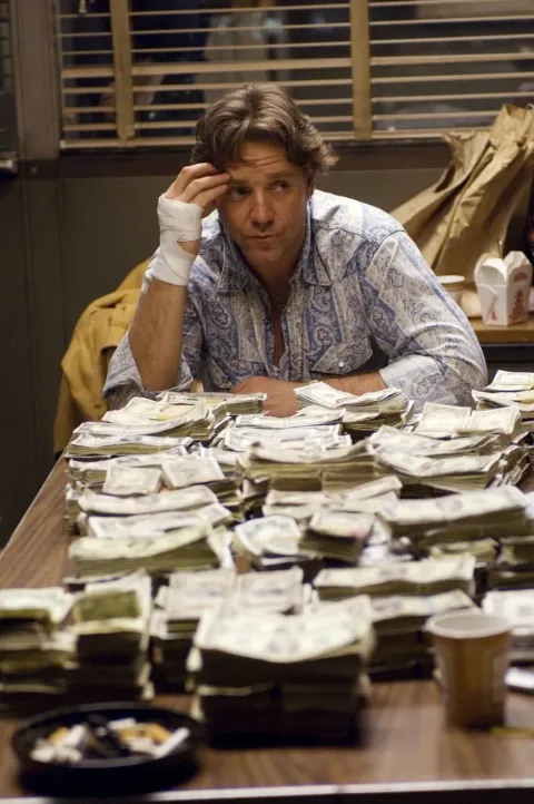 Кадр из фильма Гангстер