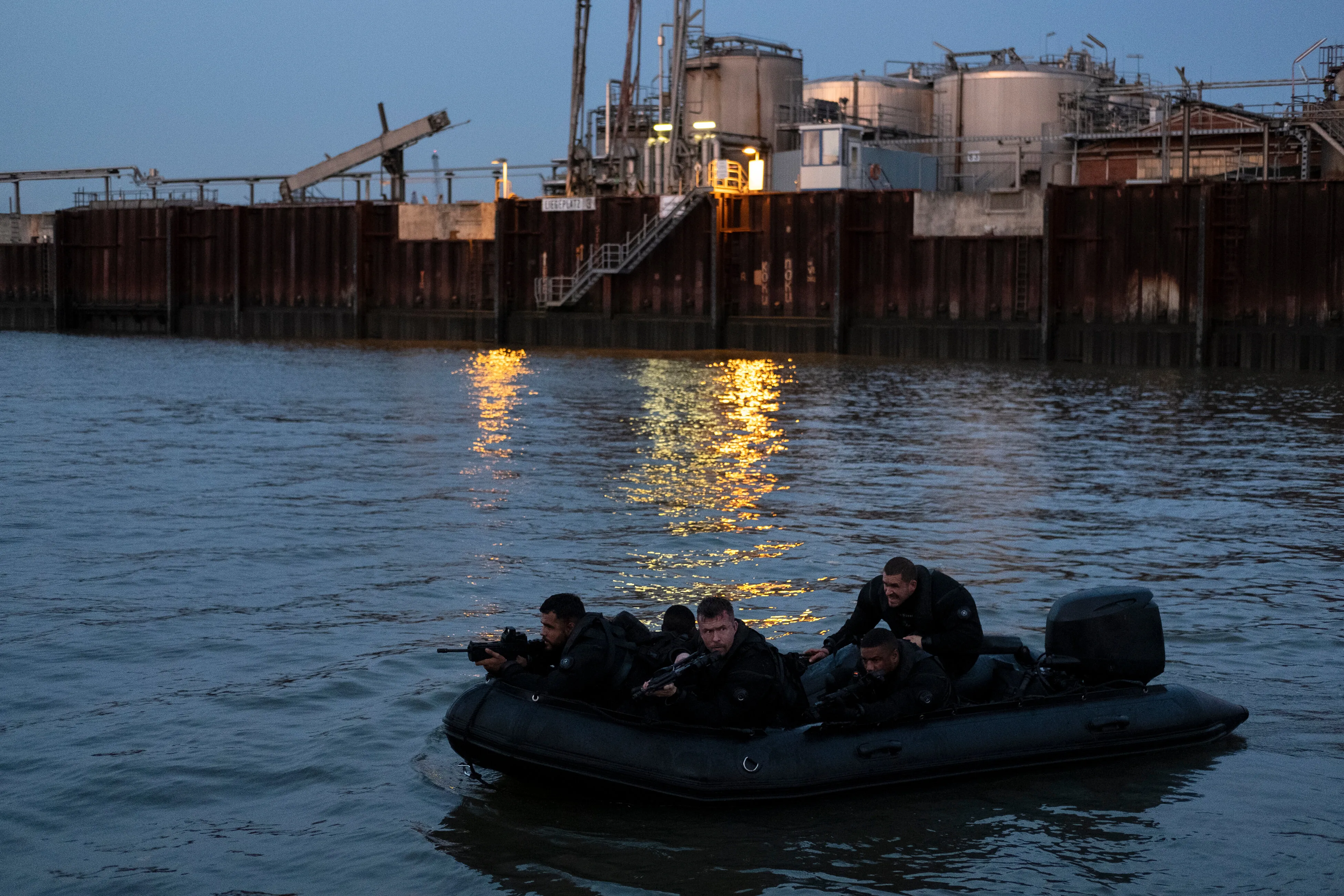 Кадр из фильма Без жалости