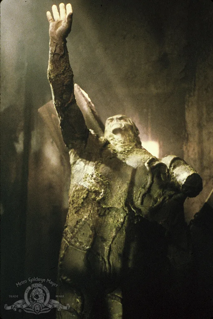 Кадр из фильма Болотная тварь