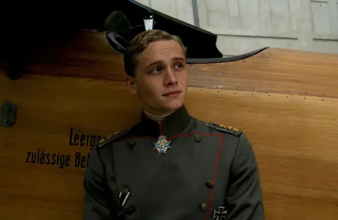 Кадр из фильма Красный Барон