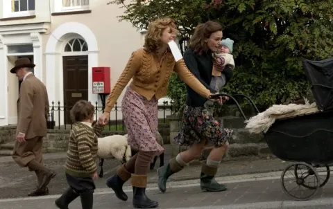 Кадр из фильма Запретная любовь