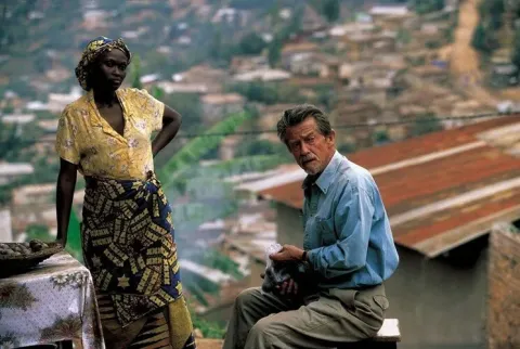 Кадр из фильма Отстреливая собак