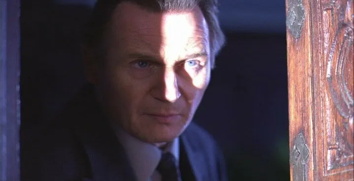 Кадр из фильма Жизнь за гранью