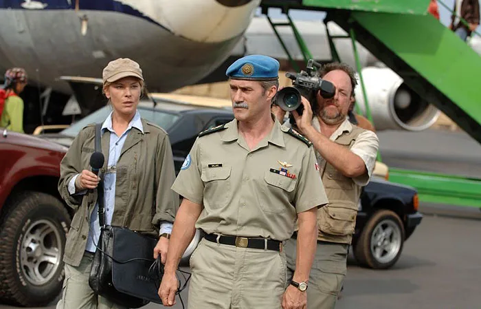 Кадр из фильма Рукопожатие с Дьяволом