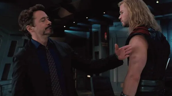 Кадр из фильма Мстители