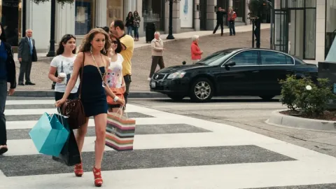 Кадр из фильма Prada и чувства