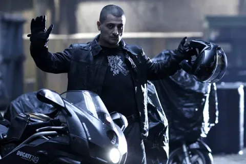 Кадр из фильма Куколка