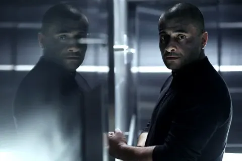 Кадр из фильма Куколка