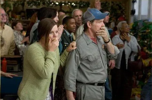 Кадр из фильма Мгла