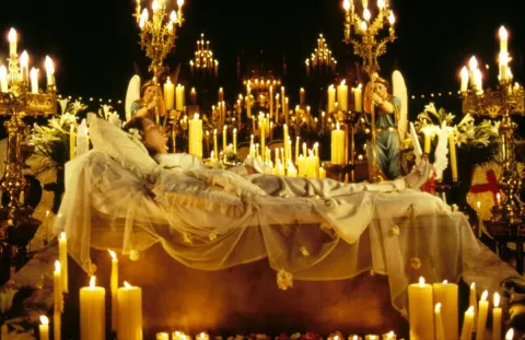 Кадр из фильма Ромео + Джульетта