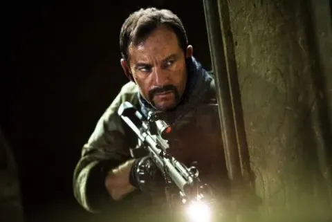 Кадр из фильма Не брать живым