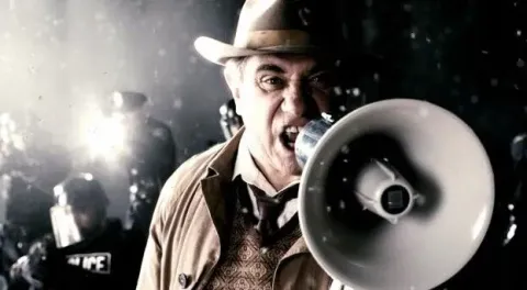 Кадр из фильма Мститель