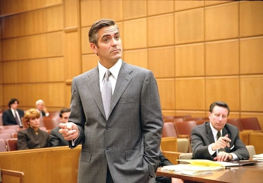 Кадр из фильма Невыносимая жестокость