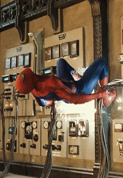 Кадр из фильма Человек-паук 2