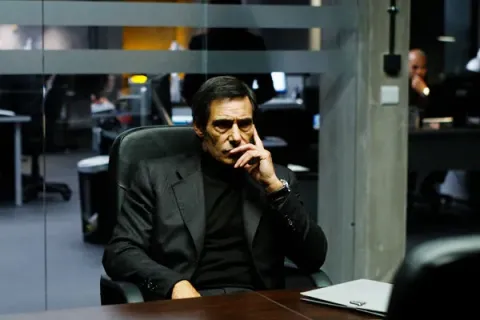 Кадр из фильма Интересы государства