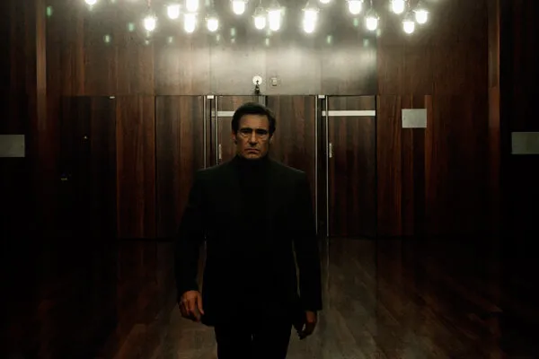 Кадр из фильма Интересы государства