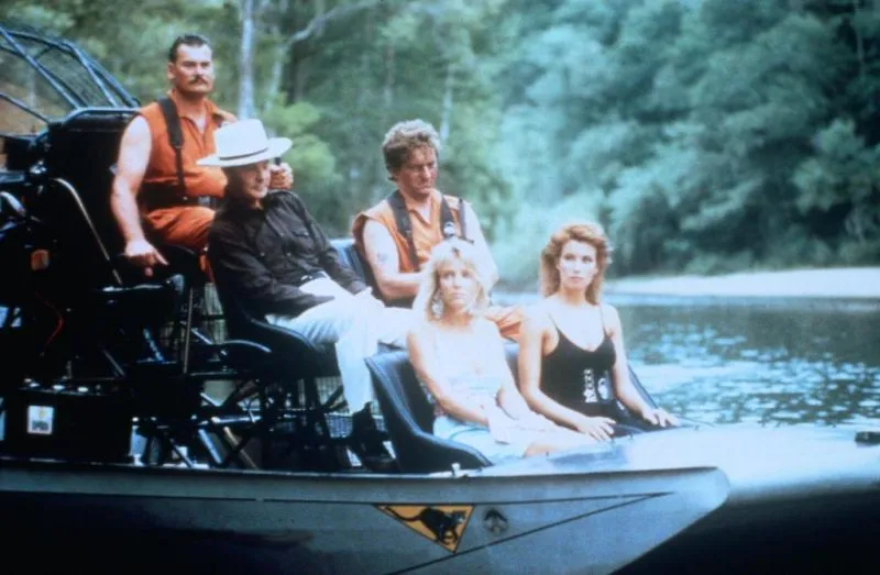 Кадр из фильма Возвращение болотной твари