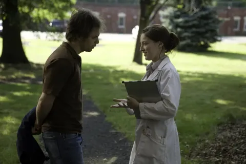 Кадр из фильма Удушье