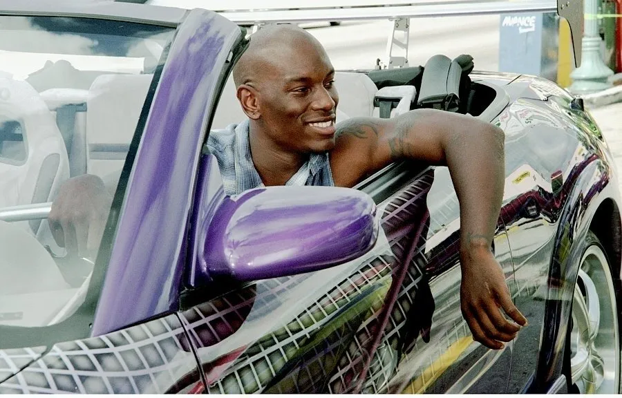 Кадр из фильма Двойной форсаж