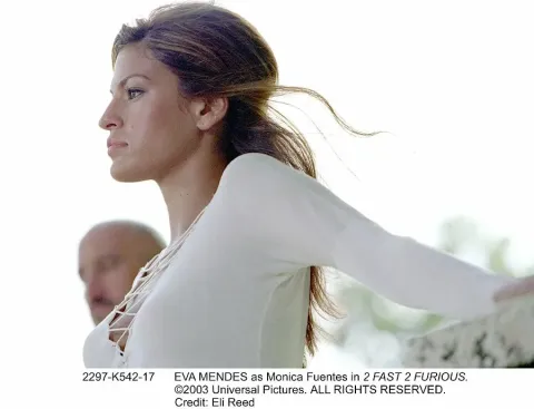 Кадр из фильма Двойной форсаж