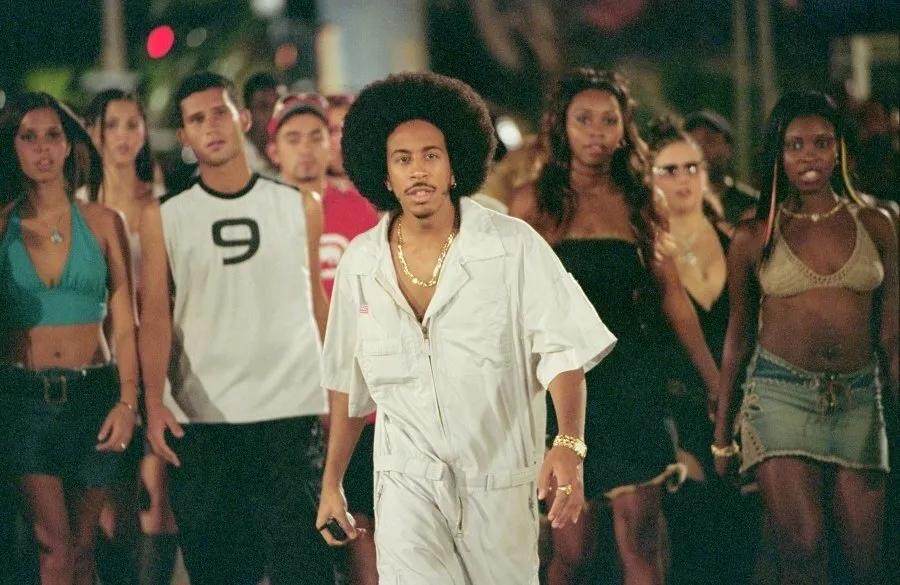 Кадр из фильма Двойной форсаж