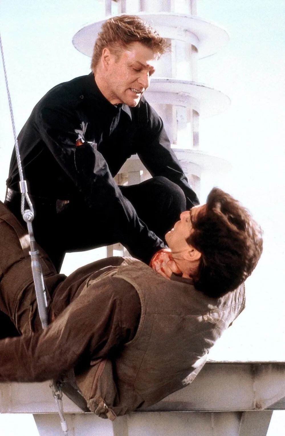 Кадр из фильма Золотой глаз