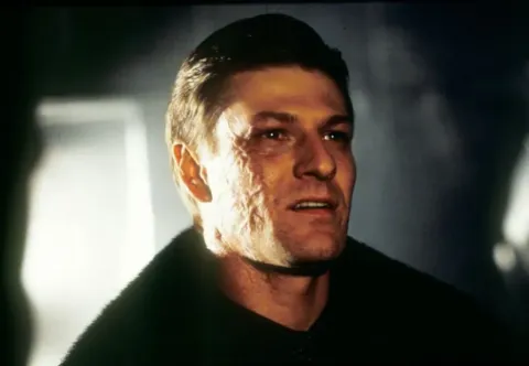 Кадр из фильма Золотой глаз