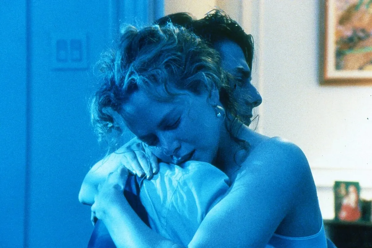 Кадр из фильма С широко закрытыми глазами