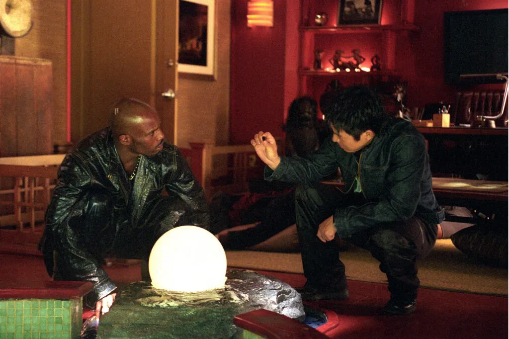 Кадр из фильма От колыбели до могилы