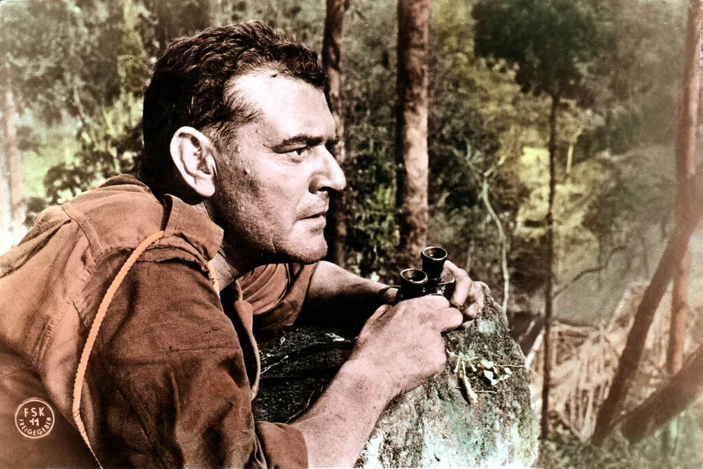 Кадр из фильма Мост через реку Квай