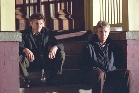 Кадр из фильма Таинственная река