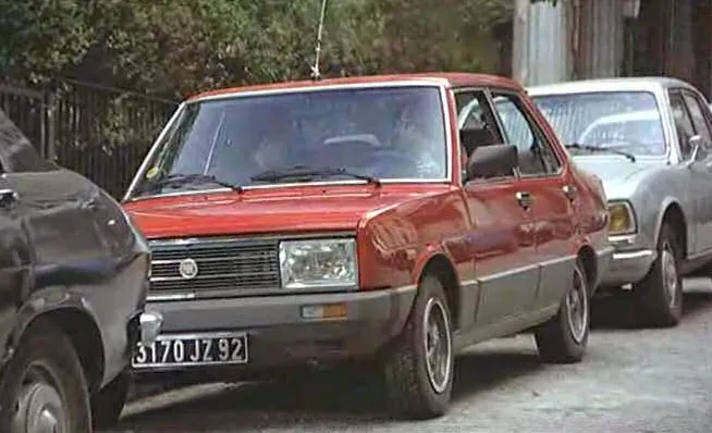 Кадр из фильма Профессионал