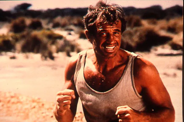 Кадр из фильма Профессионал