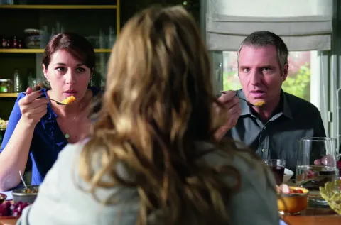 Кадр из фильма Джек и Джилл: Любовь на чемоданах