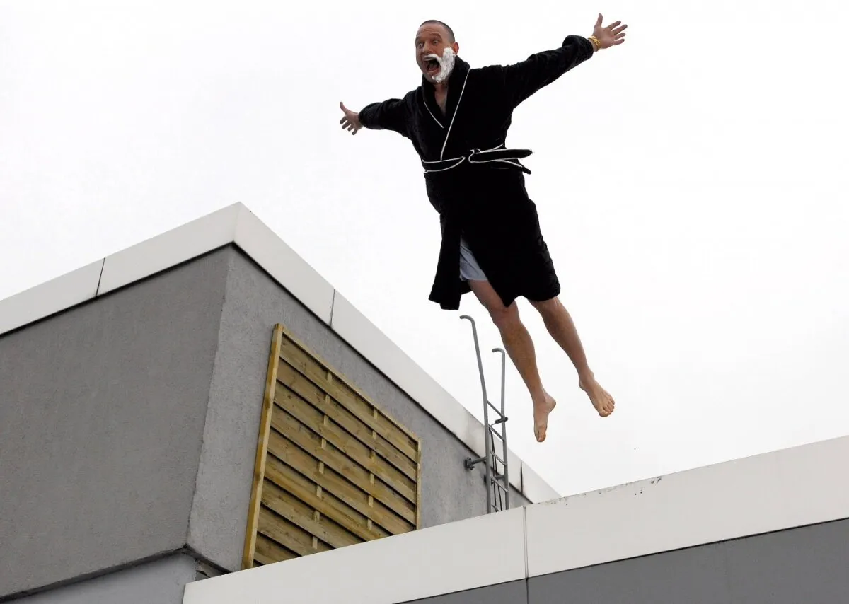 Кадр из фильма Почему мужчины никогда не слушают, а женщины не умеют парковаться