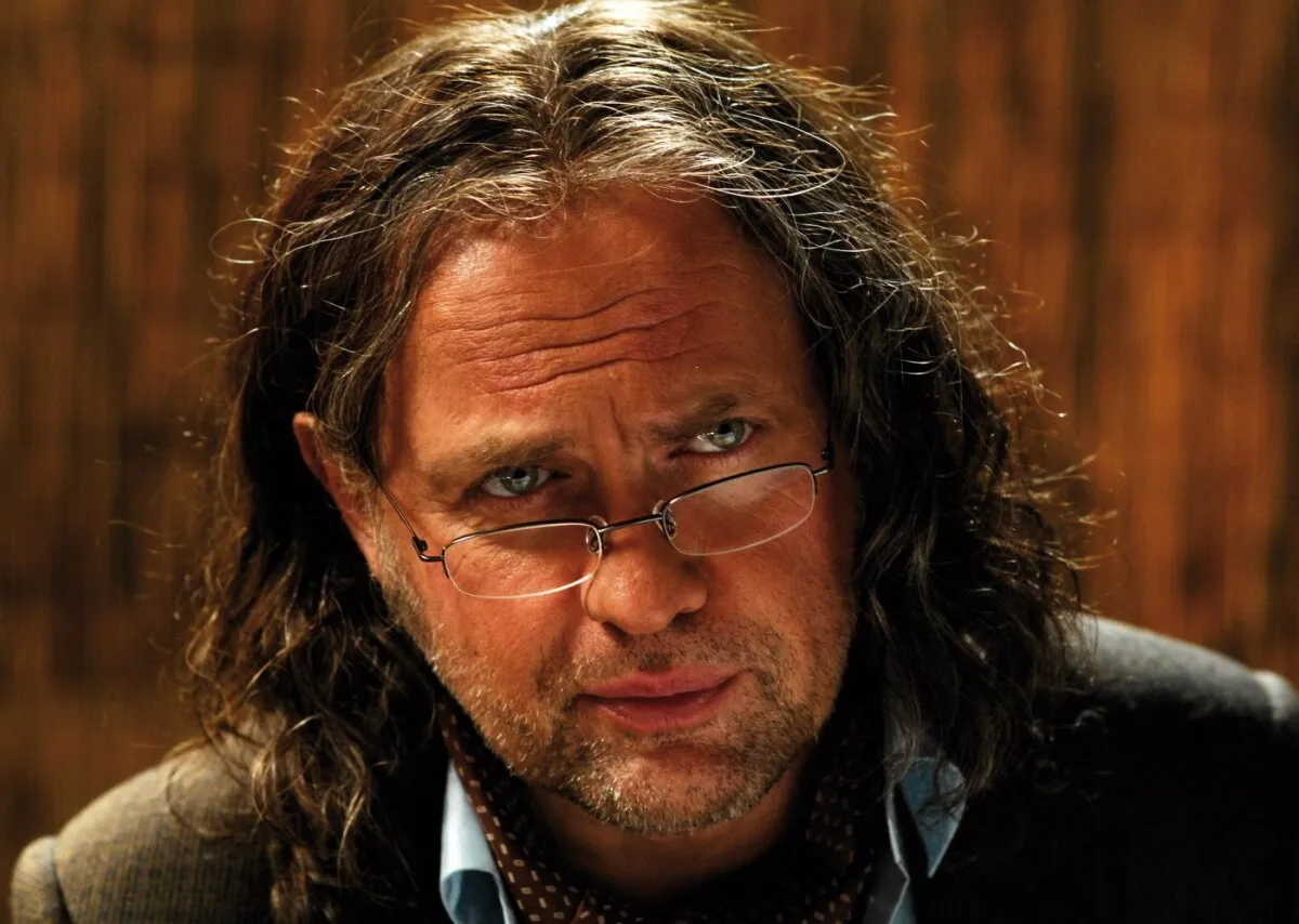 Кадр из фильма Почему мужчины никогда не слушают, а женщины не умеют парковаться