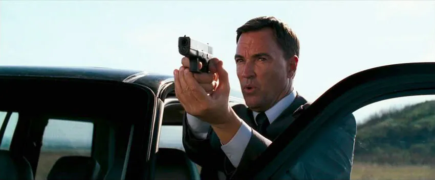 Кадр из фильма Подарок