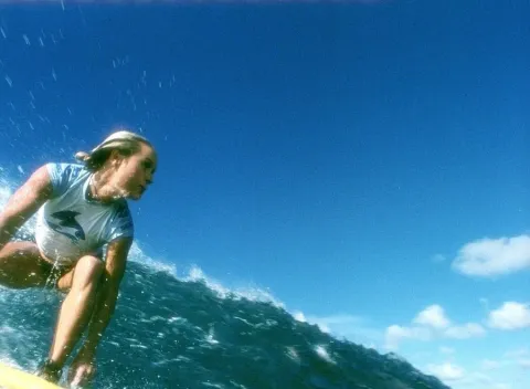 Кадр из фильма Голубая волна