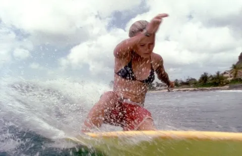 Кадр из фильма Голубая волна