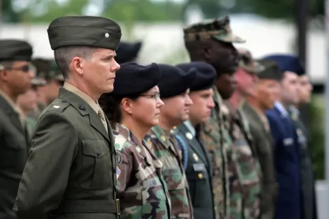 Кадр из фильма Добровольцы