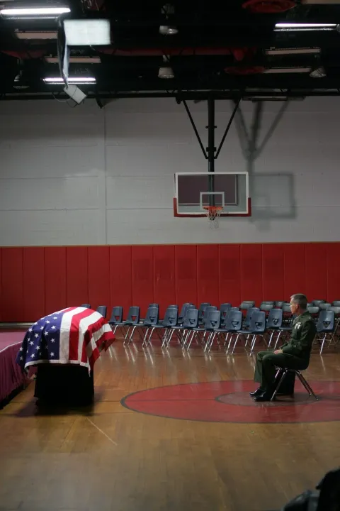 Кадр из фильма Добровольцы