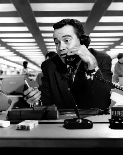 Кадр из фильма Квартира