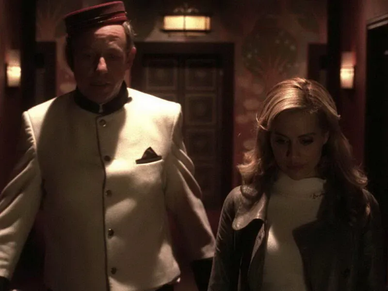 Кадр из фильма Напротив по коридору