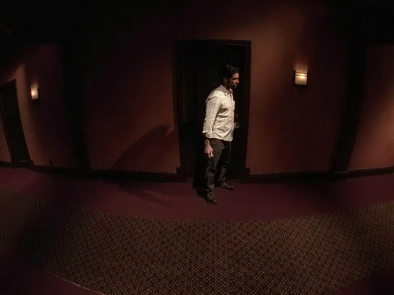 Кадр из фильма Напротив по коридору