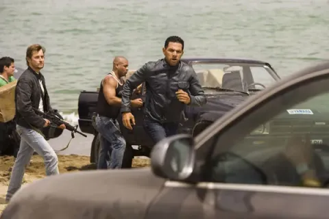 Кадр из фильма Дави на газ