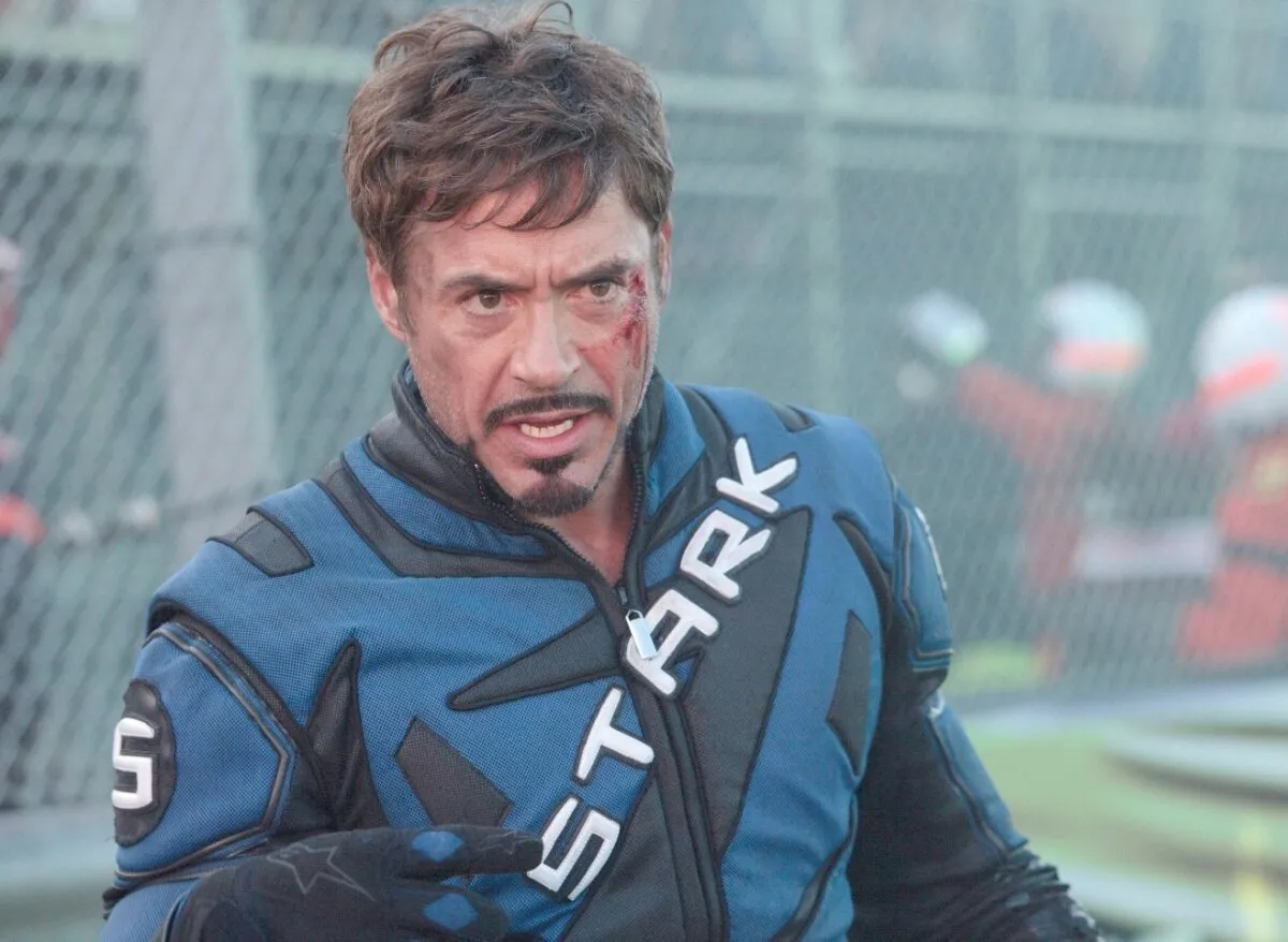 Кадр из фильма Железный человек 2