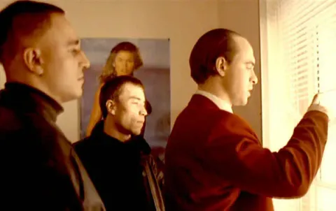 Кадр из фильма Брат