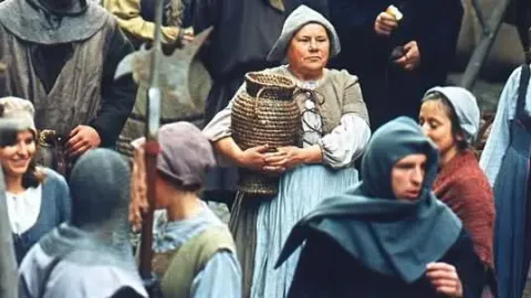 Кадр из фильма Ведьмак