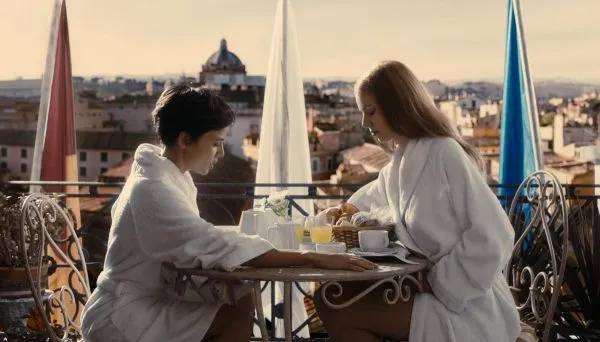 Кадр из фильма Комната в Риме